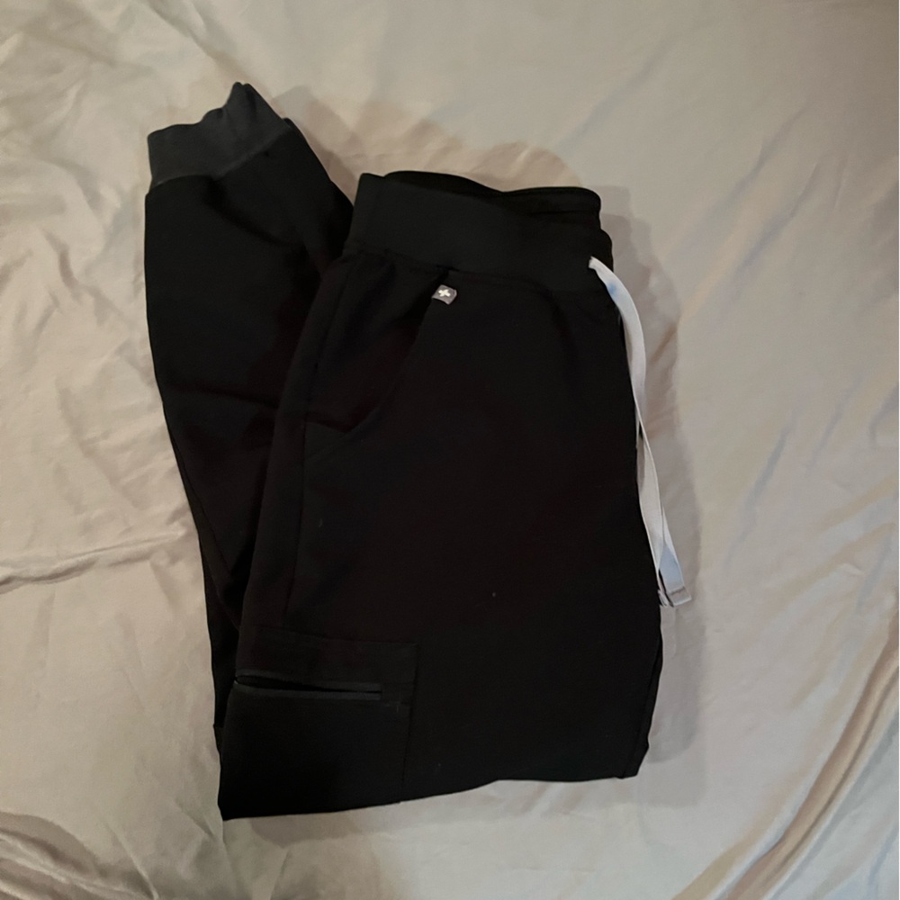 Figs Black small jogger scrub pants